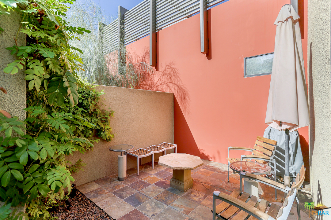657 East Arenas Road Palm Springs, CA 92262 - Photo 14 of 28 Gallery Image 14