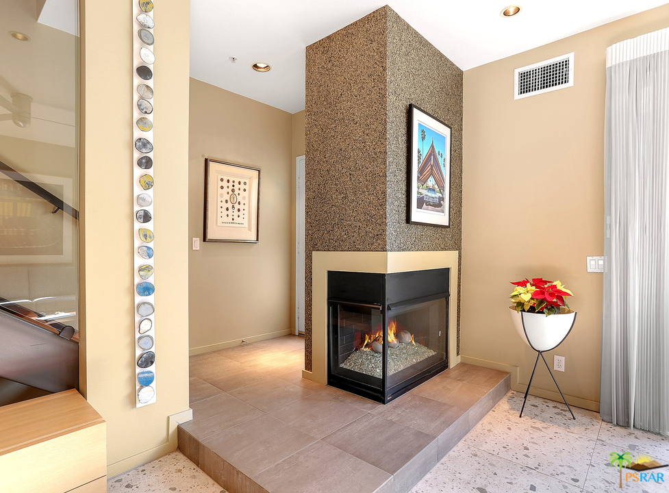 657 East Arenas Road Palm Springs, CA 92262 - Photo 4 of 28 Gallery Image 4