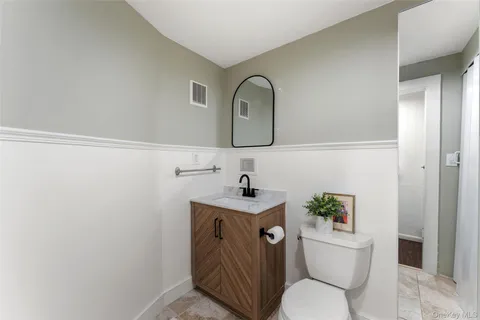 $1,050,000 | 30 South Ferris Street, Irvington, NY 10533