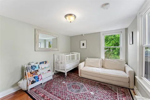 $1,050,000 | 30 South Ferris Street, Irvington, NY 10533