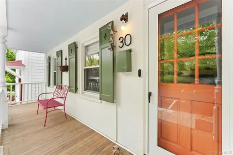 $1,050,000 | 30 South Ferris Street, Irvington, NY 10533