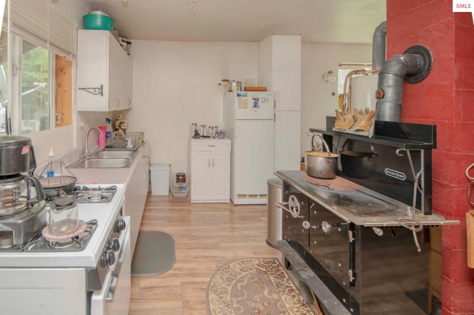 2884 Morris Road Naples, ID 83847 - Photo 12 of 50 Gallery Image 12