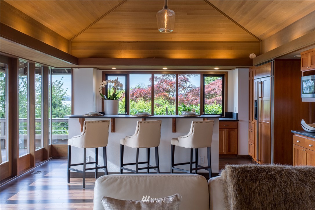 3407 Evergreen Point Road Medina, WA 98039 - Photo 4 of 21