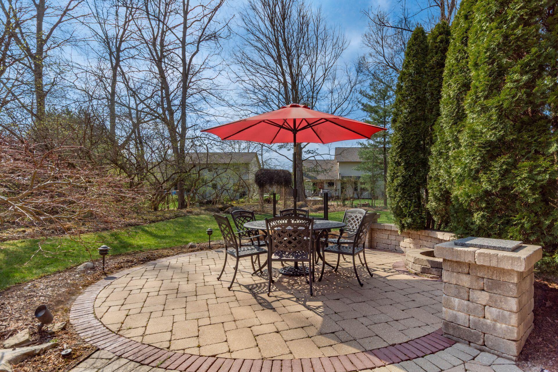941 Robbins Way Columbus, OH 43085 - Photo 50 of 64 Stone and Granite Patio