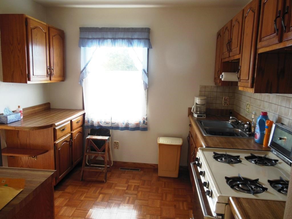 105 3rd Street Colona, IL 61241 - Photo 5 of 15 Gallery Image 5