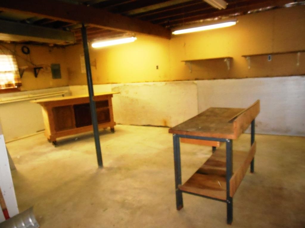 105 3rd Street Colona, IL 61241 - Photo 8 of 15 Gallery Image 8