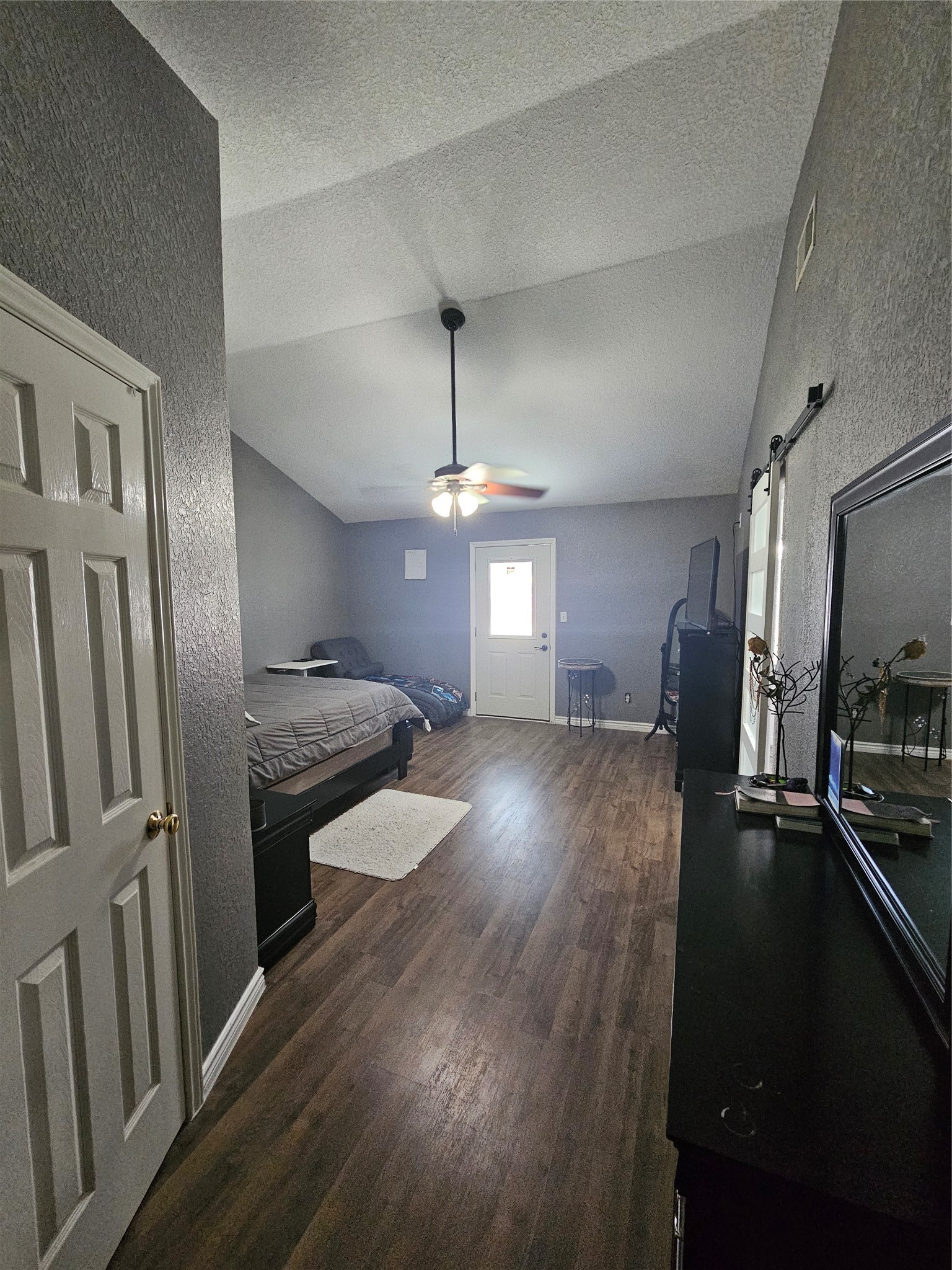 710 Enchanted River Drive Spring, TX 77388 - Photo 31 of 48 Principal bedroom