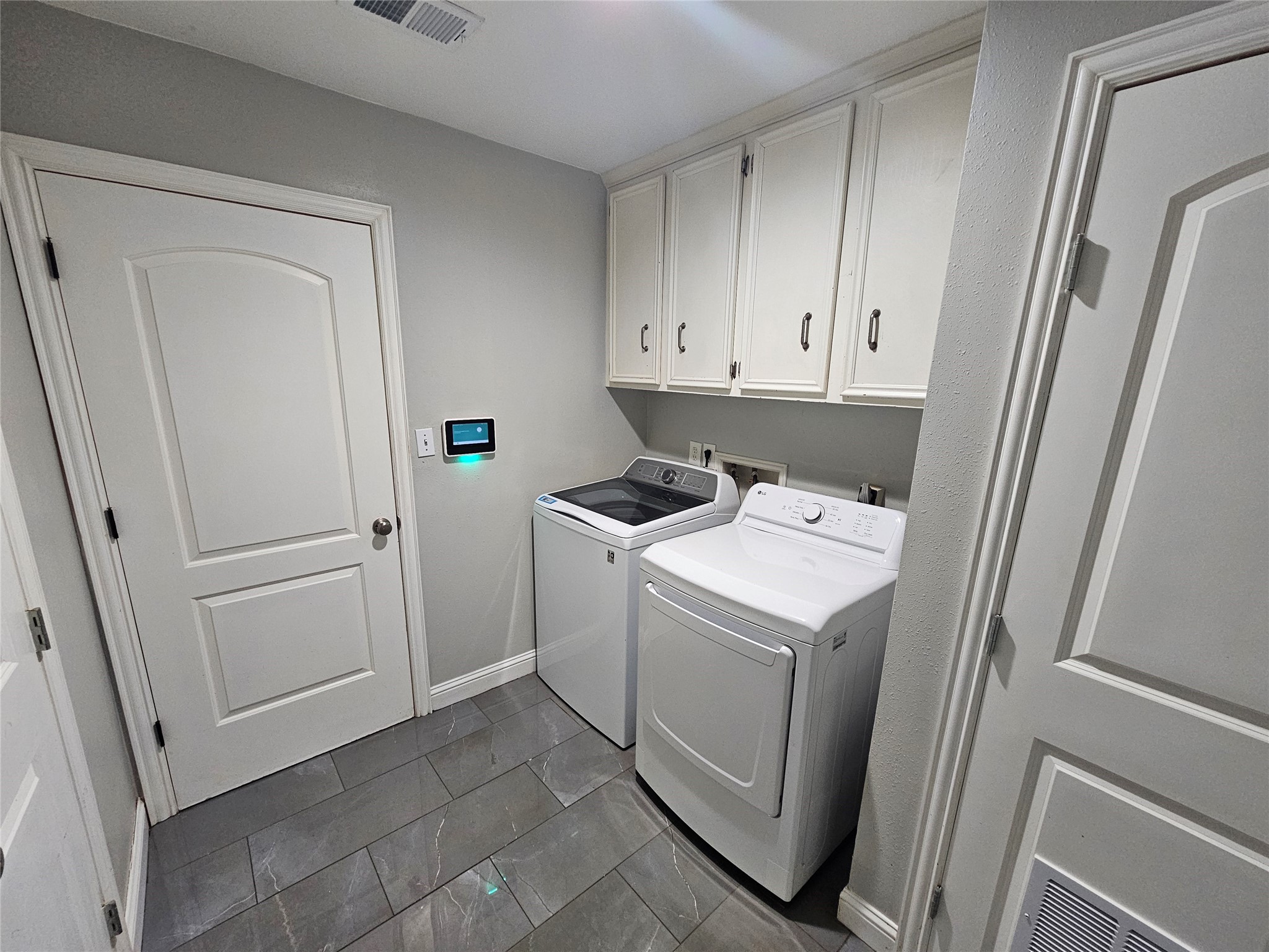 710 Enchanted River Drive Spring, TX 77388 - Photo 46 of 48 Utility room