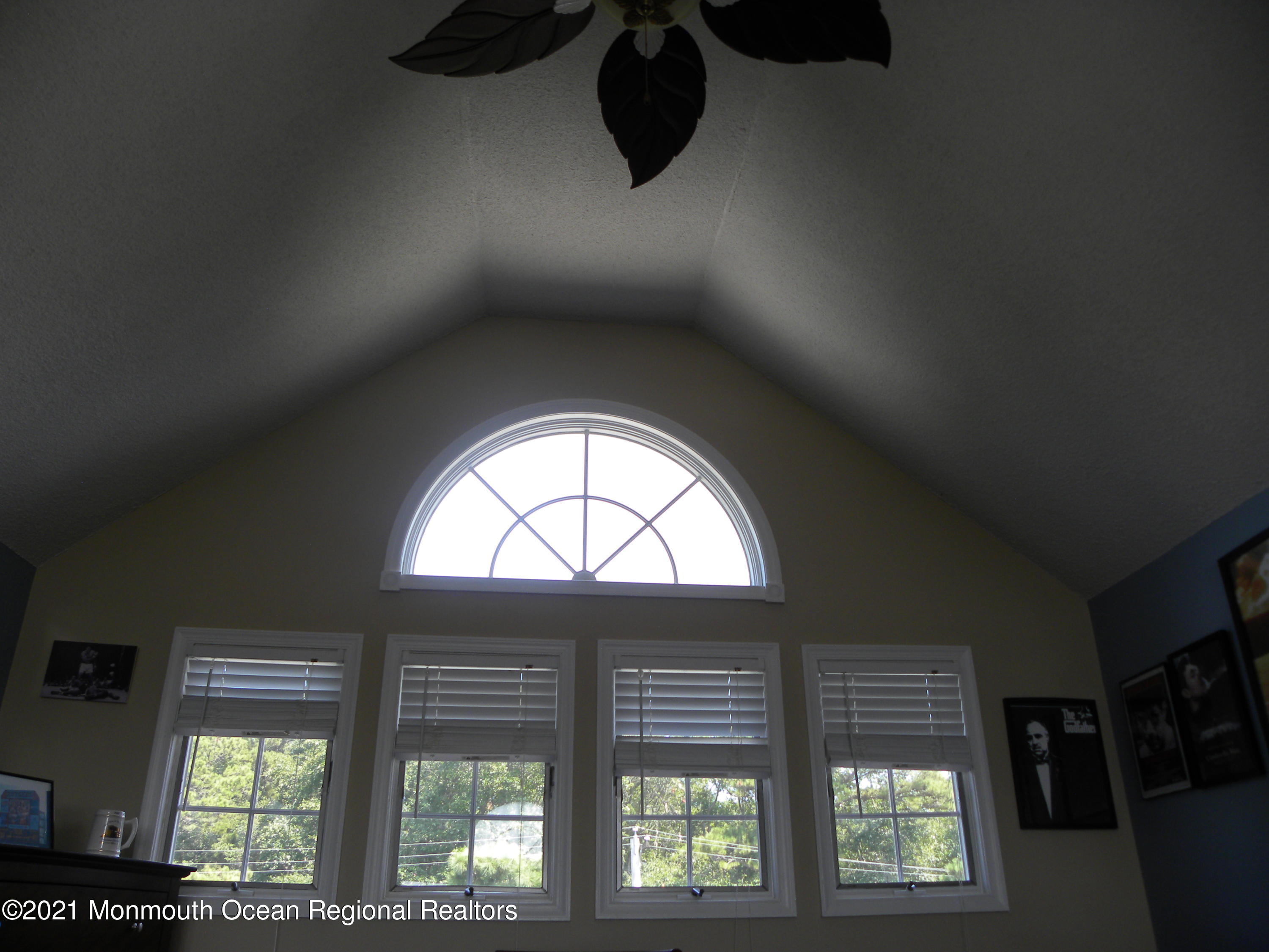 337 Lacey Road, Unit 37 Forked River, NJ 08731 - Photo 21 of 34 an empty room with windows