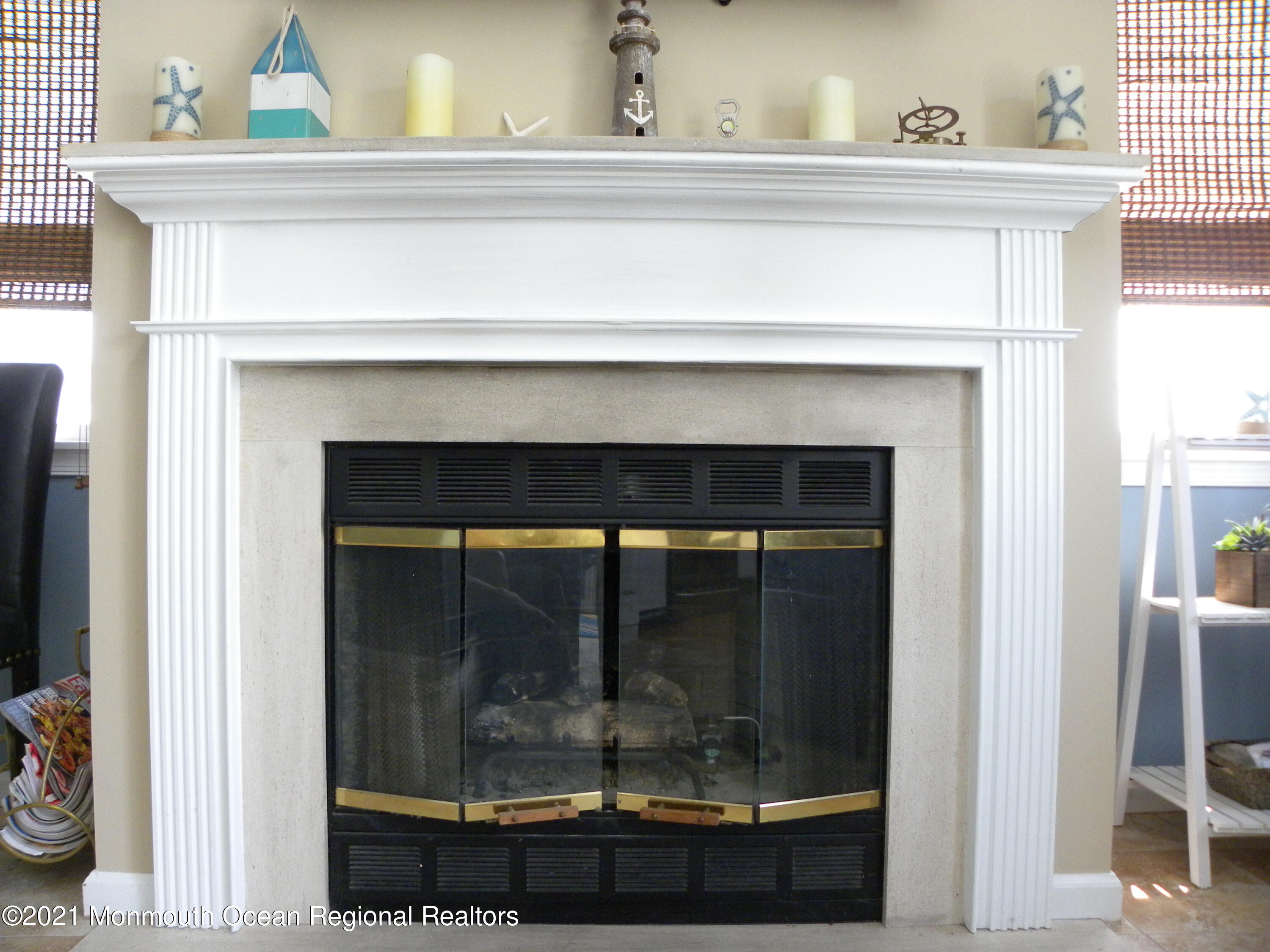 337 Lacey Road, Unit 37 Forked River, NJ 08731 - Photo 4 of 34