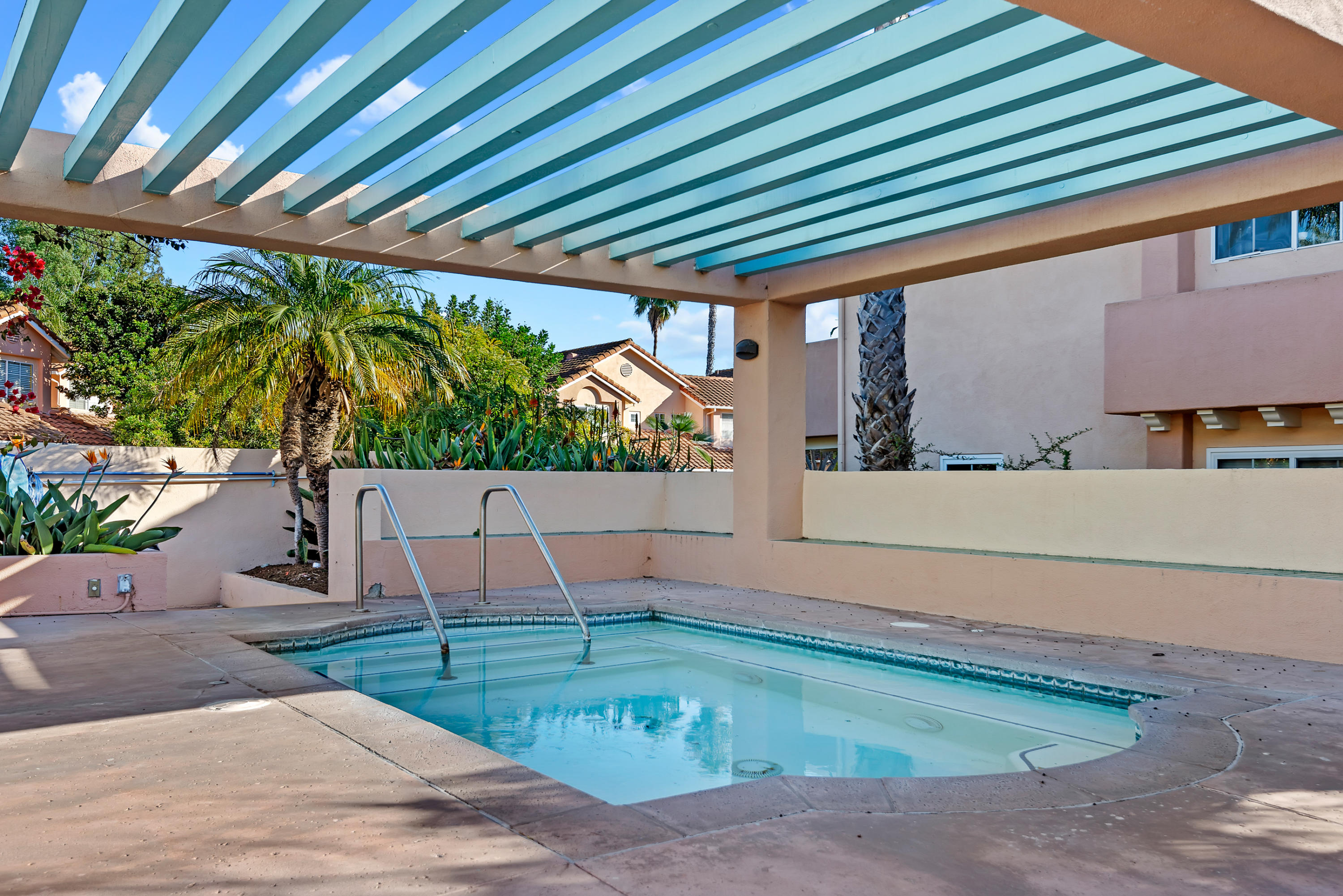 310 La Salle Road Goleta, CA 93117 - Photo 17 of 17 Jacuzzi
