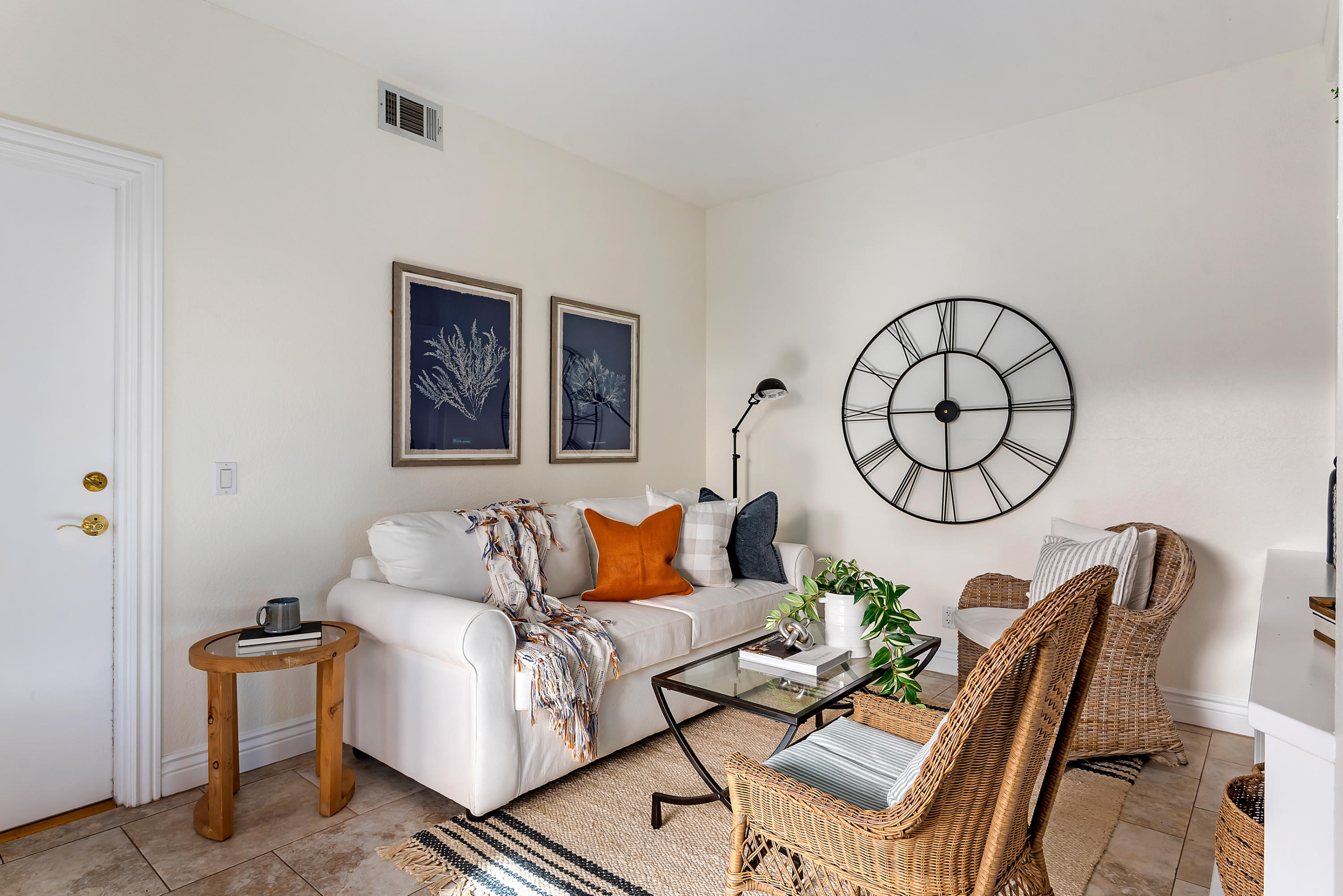 310 La Salle Road Goleta, CA 93117 - Photo 5 of 17 Family Room/Den
