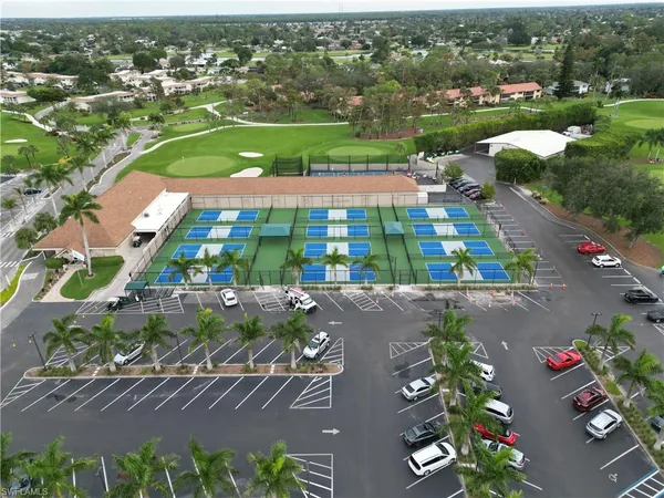 $4,500 | 256 Palm Drive, Unit 6, Naples, FL 34112