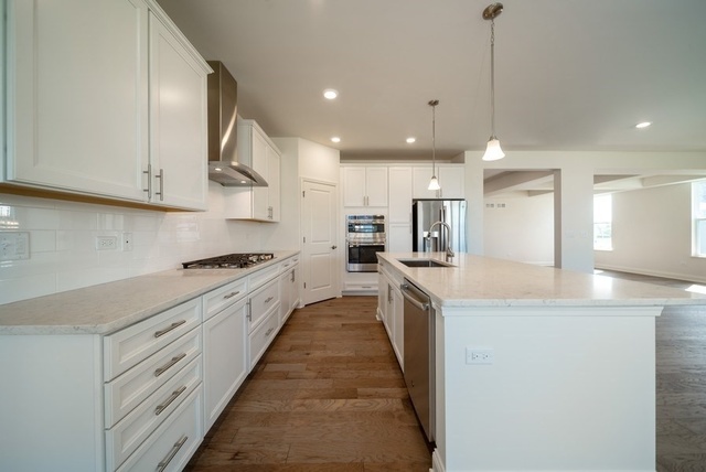 9271 Ramsdell Street Huntley, IL 60142 - Photo 4 of 21 Gallery Image 4