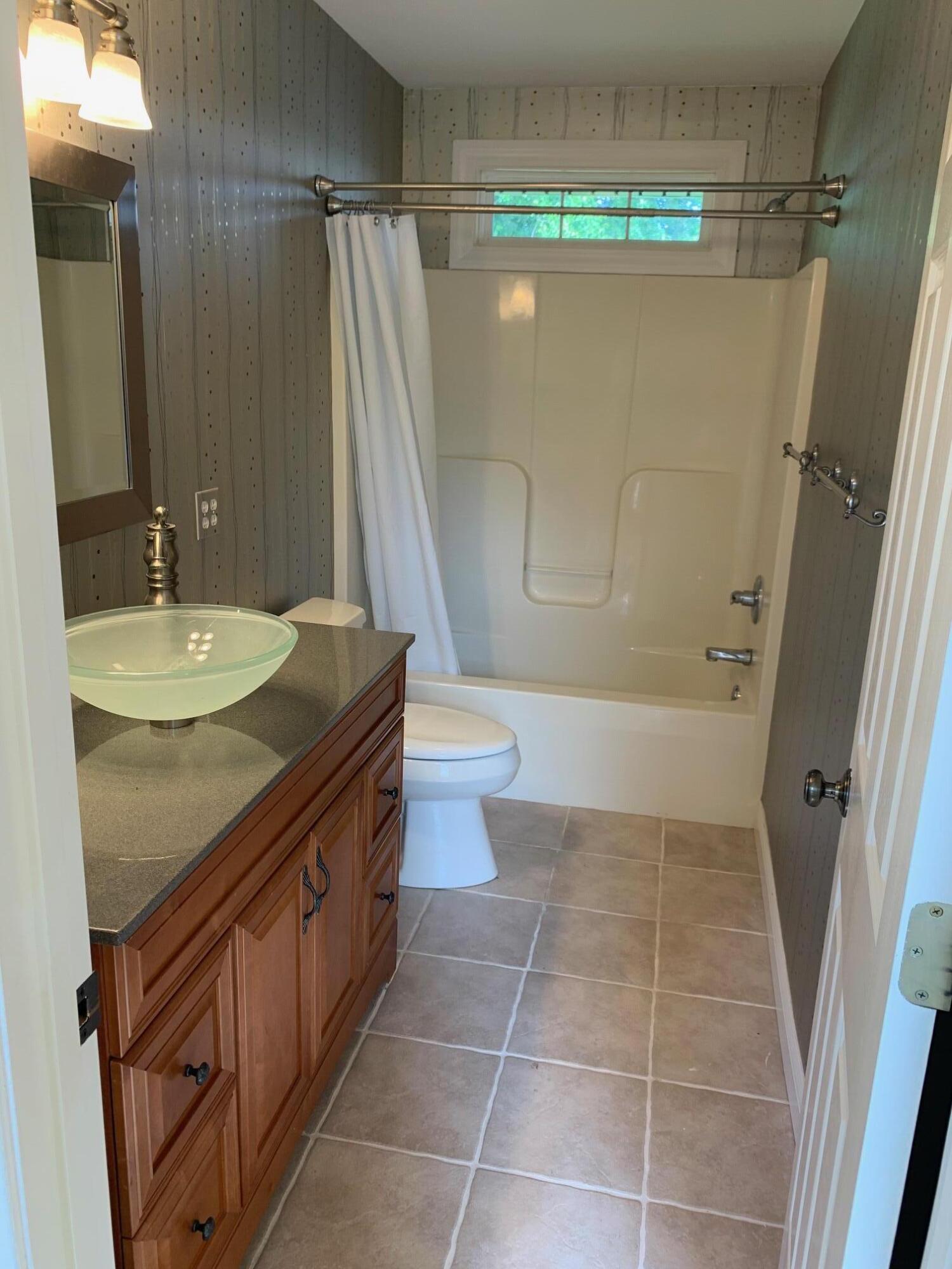 795 Waterworks Road Danville, KY 40422 - Photo 28 of 33 795 Waterworks full bath in addition