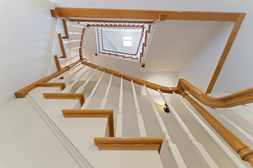 28 Vincent Road Mendon, MA 01756 - Photo 16 of 42