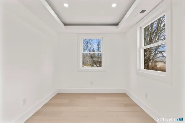 $999,999 | 294 Thimble Island Road, Branford, CT 06405