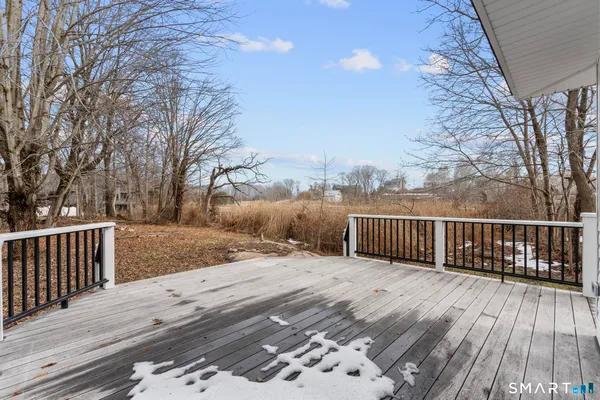 $999,999 | 294 Thimble Island Road, Branford, CT 06405