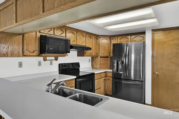$765,000 | 4675 Southwest Lark Drive, Mountain Home, ID 83647