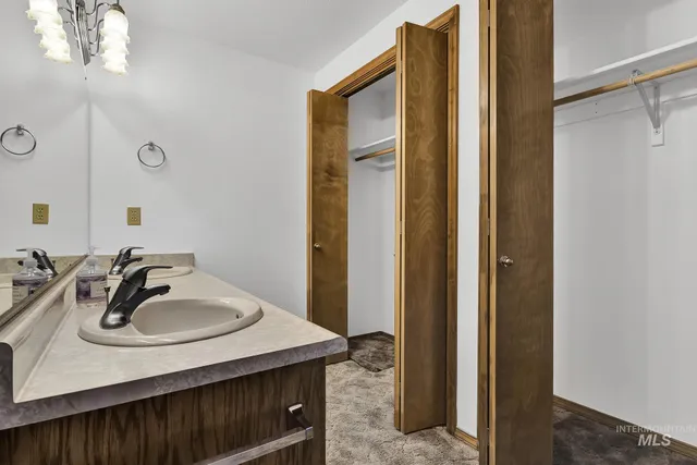 $865,000 | 4675 Southwest Lark Drive, Mountain Home, ID 83647