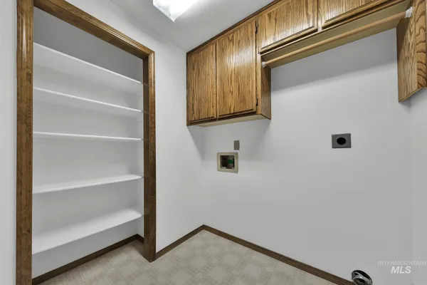 $765,000 | 4675 Southwest Lark Drive, Mountain Home, ID 83647