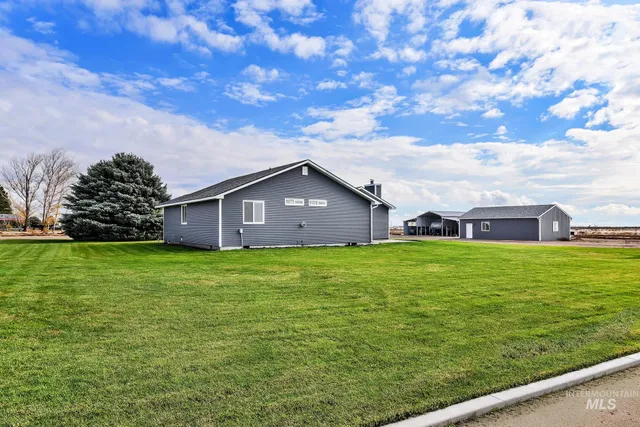 $865,000 | 4675 Southwest Lark Drive, Mountain Home, ID 83647