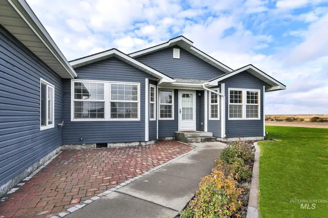 $865,000 | 4675 Southwest Lark Drive, Mountain Home, ID 83647