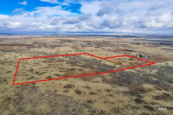 $765,000 | 4675 Southwest Lark Drive, Mountain Home, ID 83647