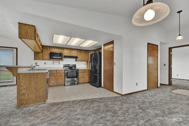 $865,000 | 4675 Southwest Lark Drive, Mountain Home, ID 83647