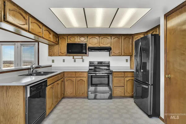 $765,000 | 4675 Southwest Lark Drive, Mountain Home, ID 83647