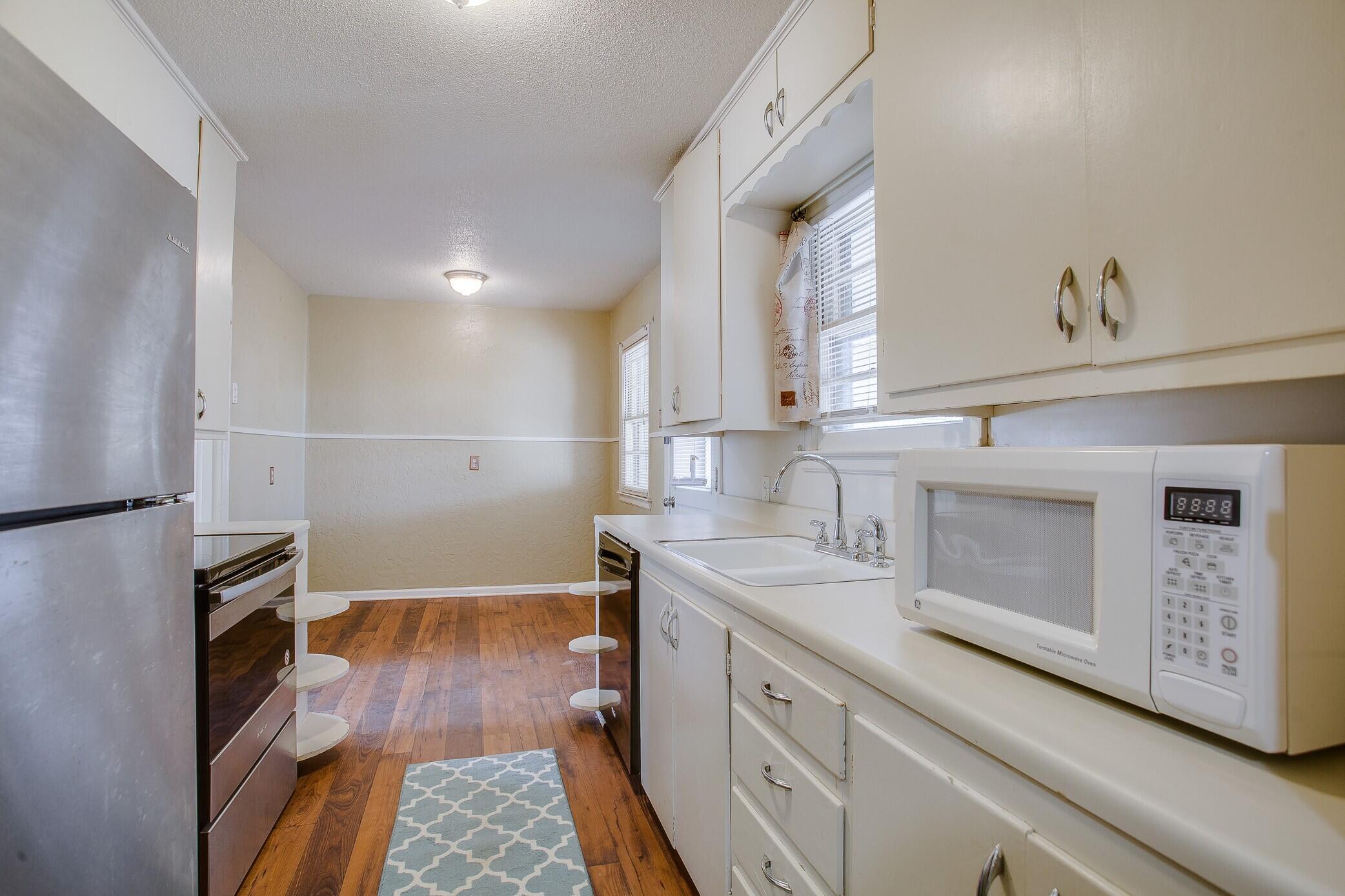 3518 38th Street Lubbock, TX 79413 - Photo 5 of 12 l-5