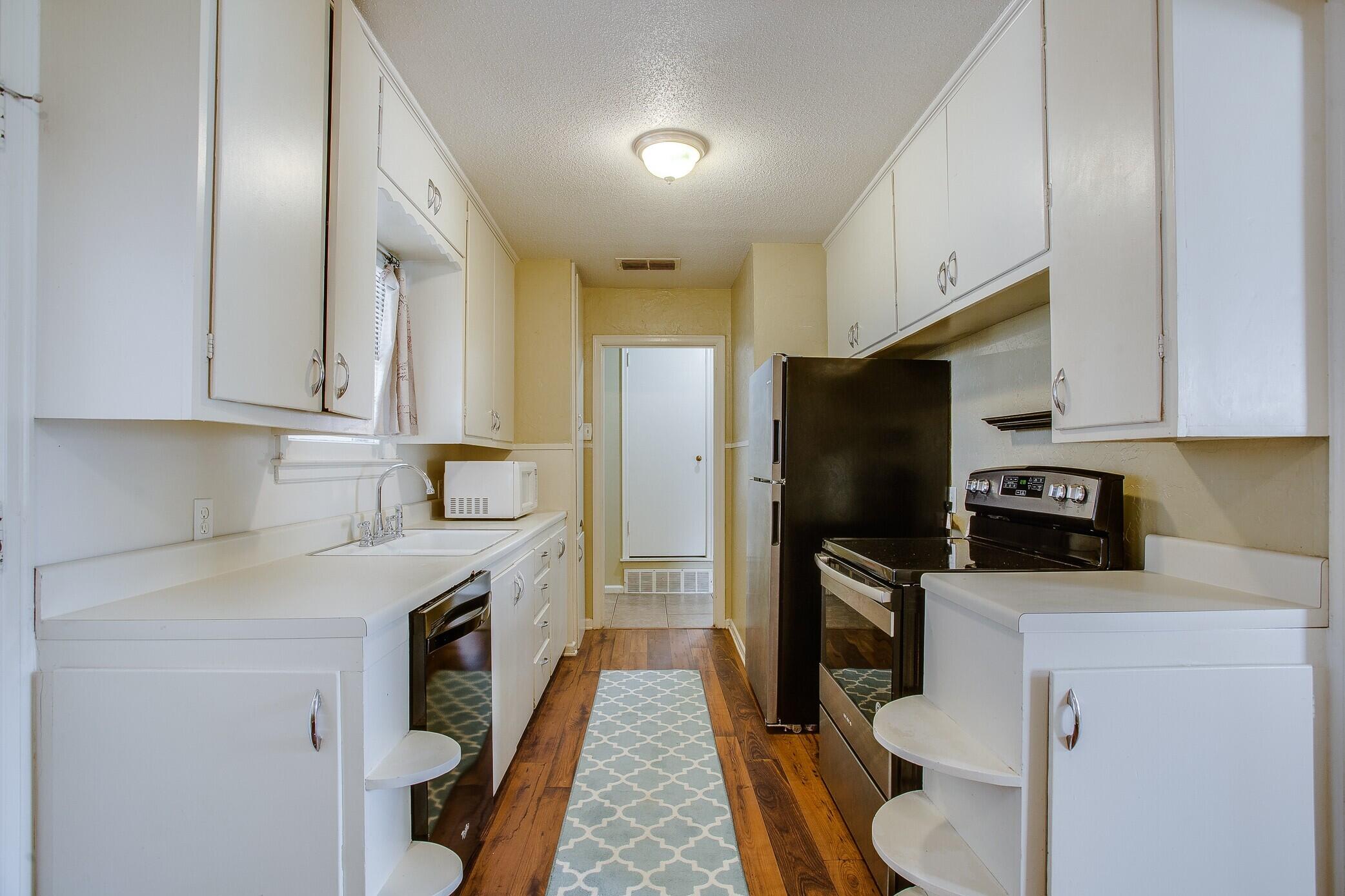 3518 38th Street Lubbock, TX 79413 - Photo 6 of 12 l-6