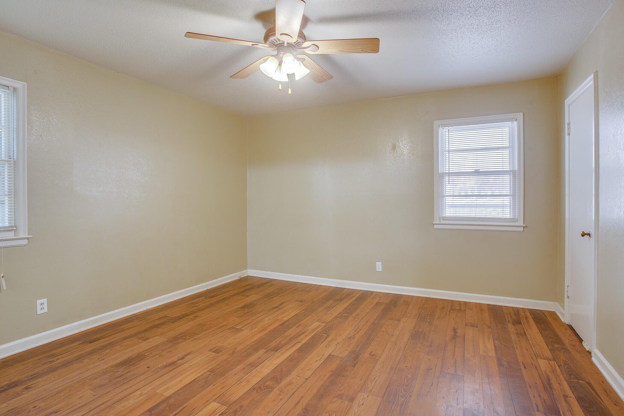 3518 38th Street Lubbock, TX 79413 - Photo 8 of 12 l-8