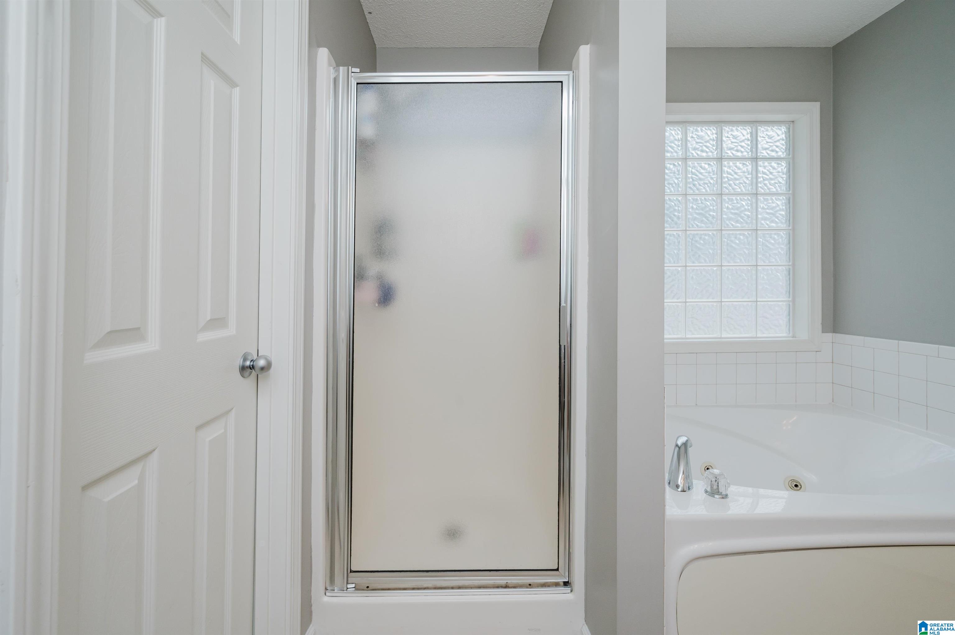 1015 Hickory Circle Moody, AL 35004 - Photo 14 of 29