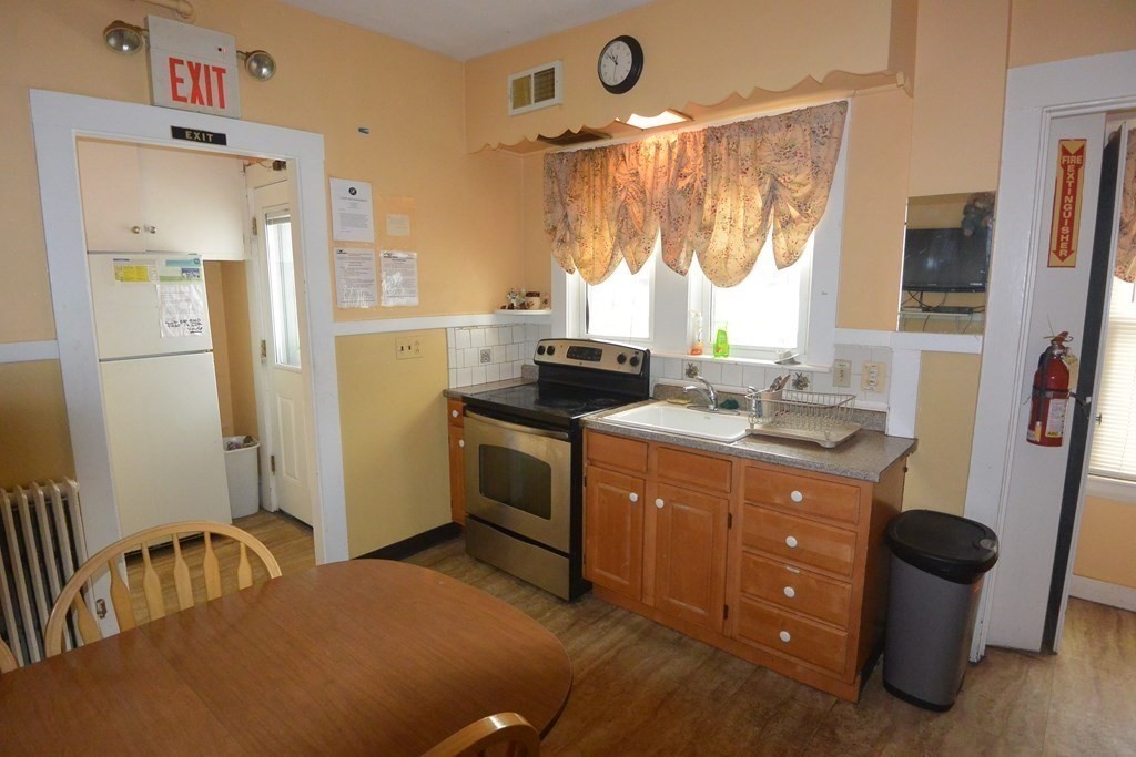 124 Merrymount Road Quincy, MA 02169 - Photo 10 of 26 Gallery Image 10