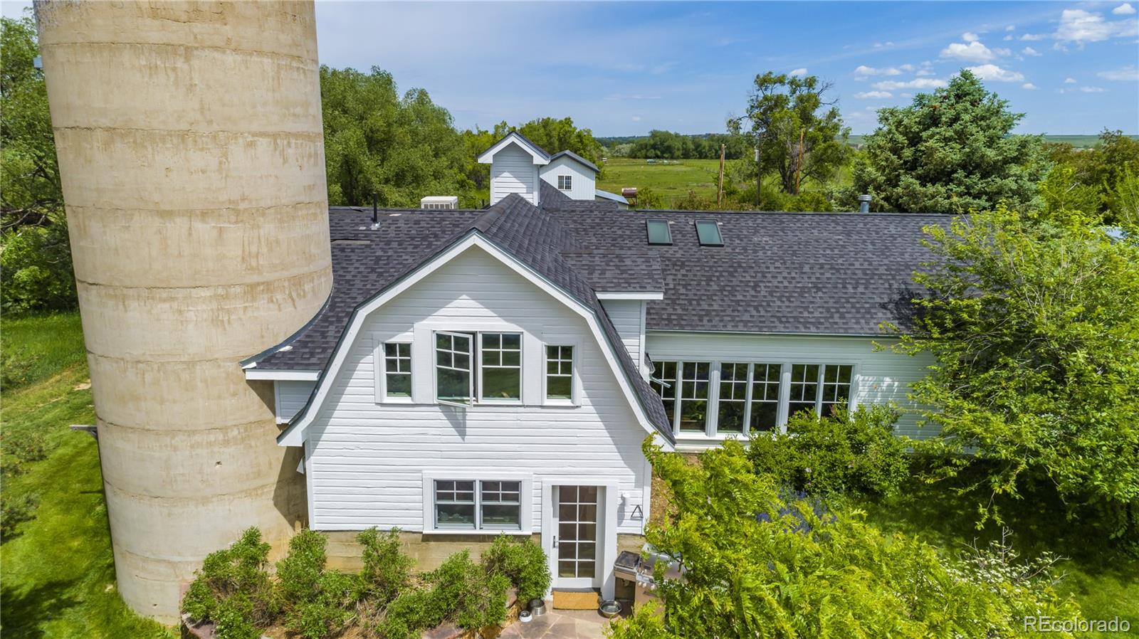 5875 Monarch Road Longmont, CO 80503 - Photo 33 of 38 a house view with a garden space
