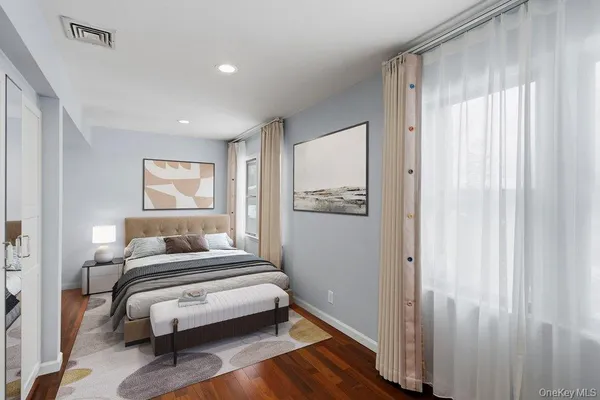 $1,399,000 | 43 Hunt Drive, Jericho, NY 11753