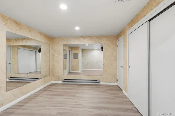 $1,399,000 | 43 Hunt Drive, Jericho, NY 11753