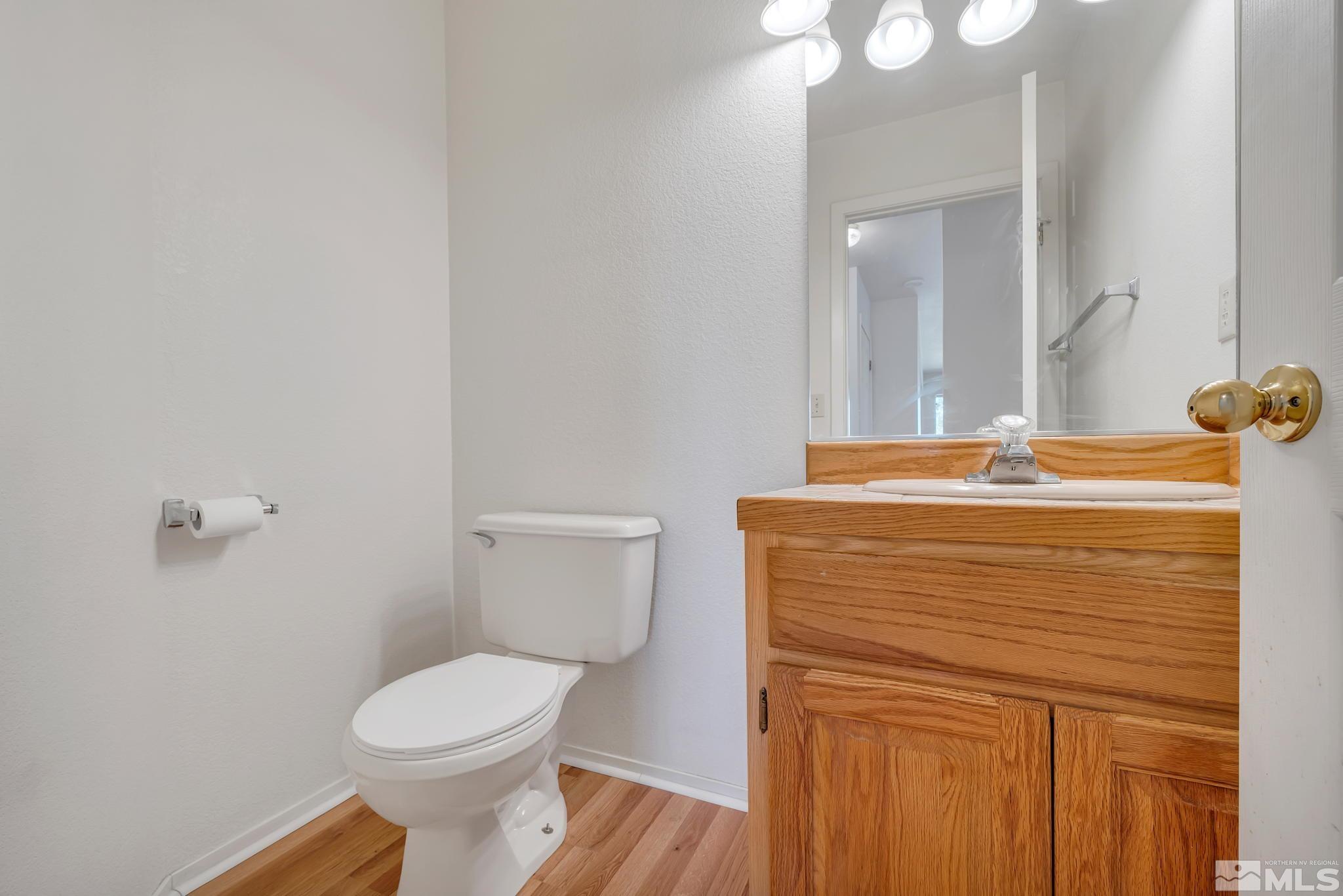 610 Sunset Drive Fallon, NV 89406 - Photo 26 of 36 a bathroom with a sink and a toilet