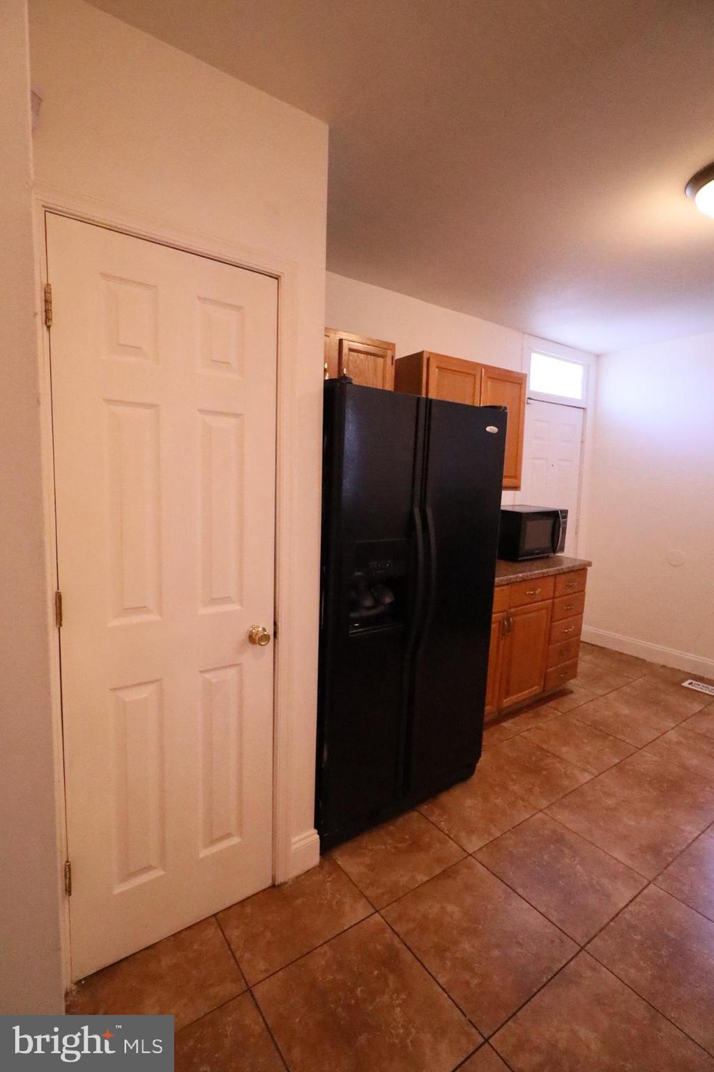 5233 Cuthbert Avenue Baltimore, MD 21215 - Photo 4 of 9