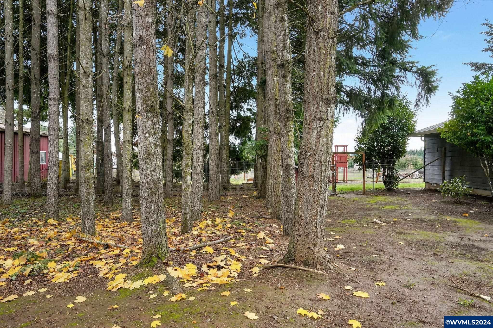 7682 Macleay Road Southeast Salem, OR 97317 - Photo 11 of 50 Gallery Image 11