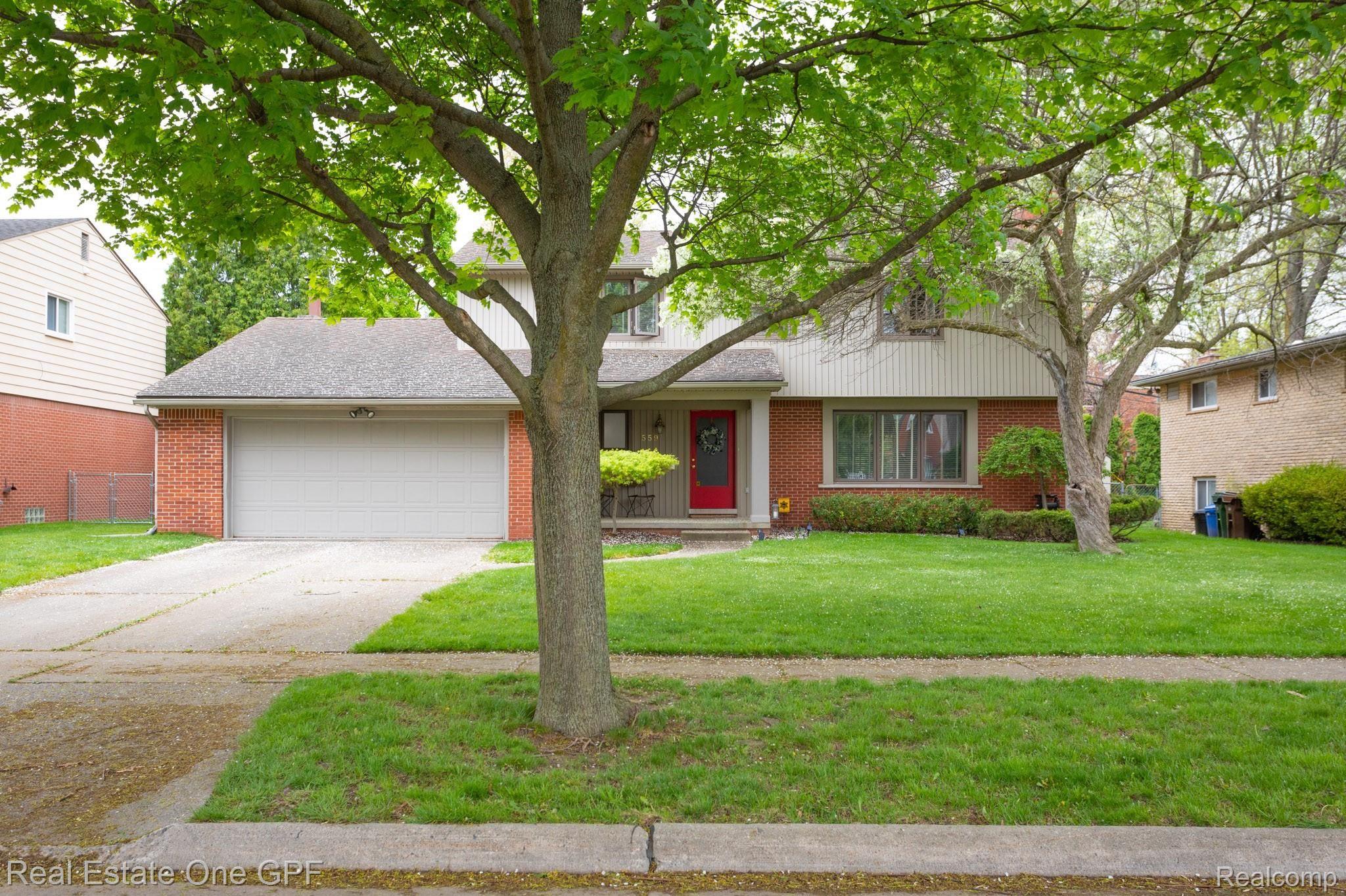 559 Cook Road Grosse Pointe, MI 48236 - Photo 2 of 47 4.jpg