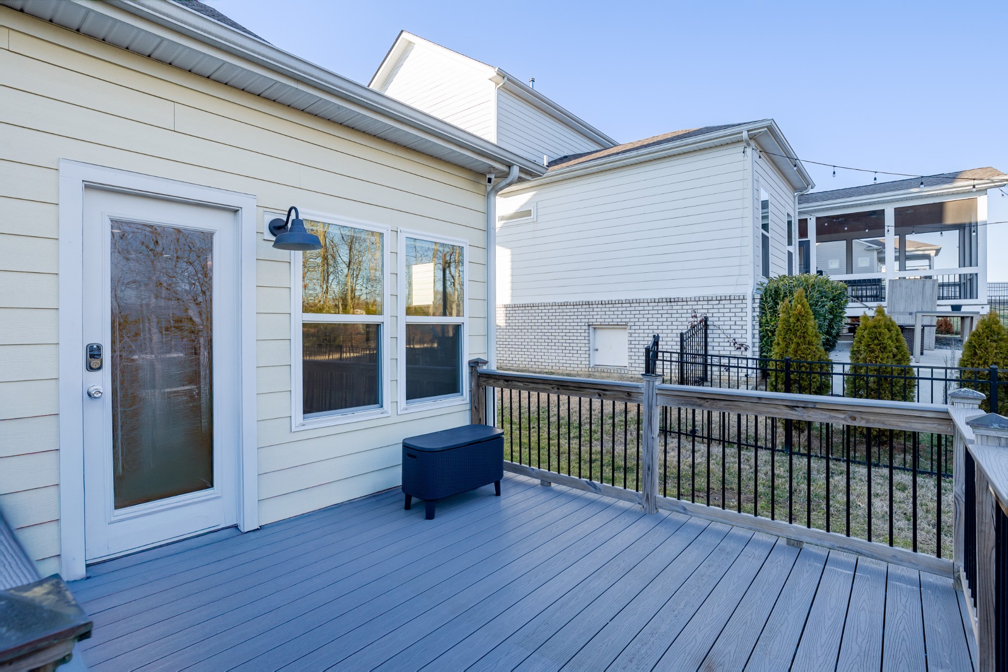 633 Castle Road Mount Juliet, TN 37122 - Photo 24 of 30 a view of a chairs and table on the wooden deck