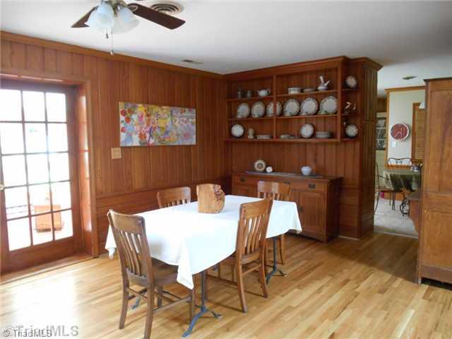 3751 Will Scarlet Road Winston-Salem, NC 27104 - Photo 4 of 16 Dining Room.