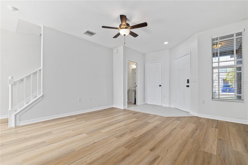 525 Glenn Cross Drive Ruskin, FL 33570 - Photo 10 of 23