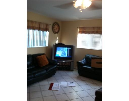 5717 Mango Road West Palm Beach, FL 33413 - Photo 4 of 28 Additional Photo