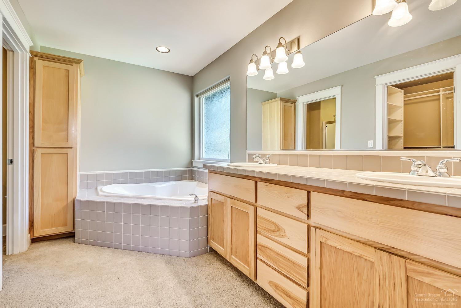1067 Northwest Stannium Road Bend, OR 97703 - Photo 17 of 25 Additional Photo