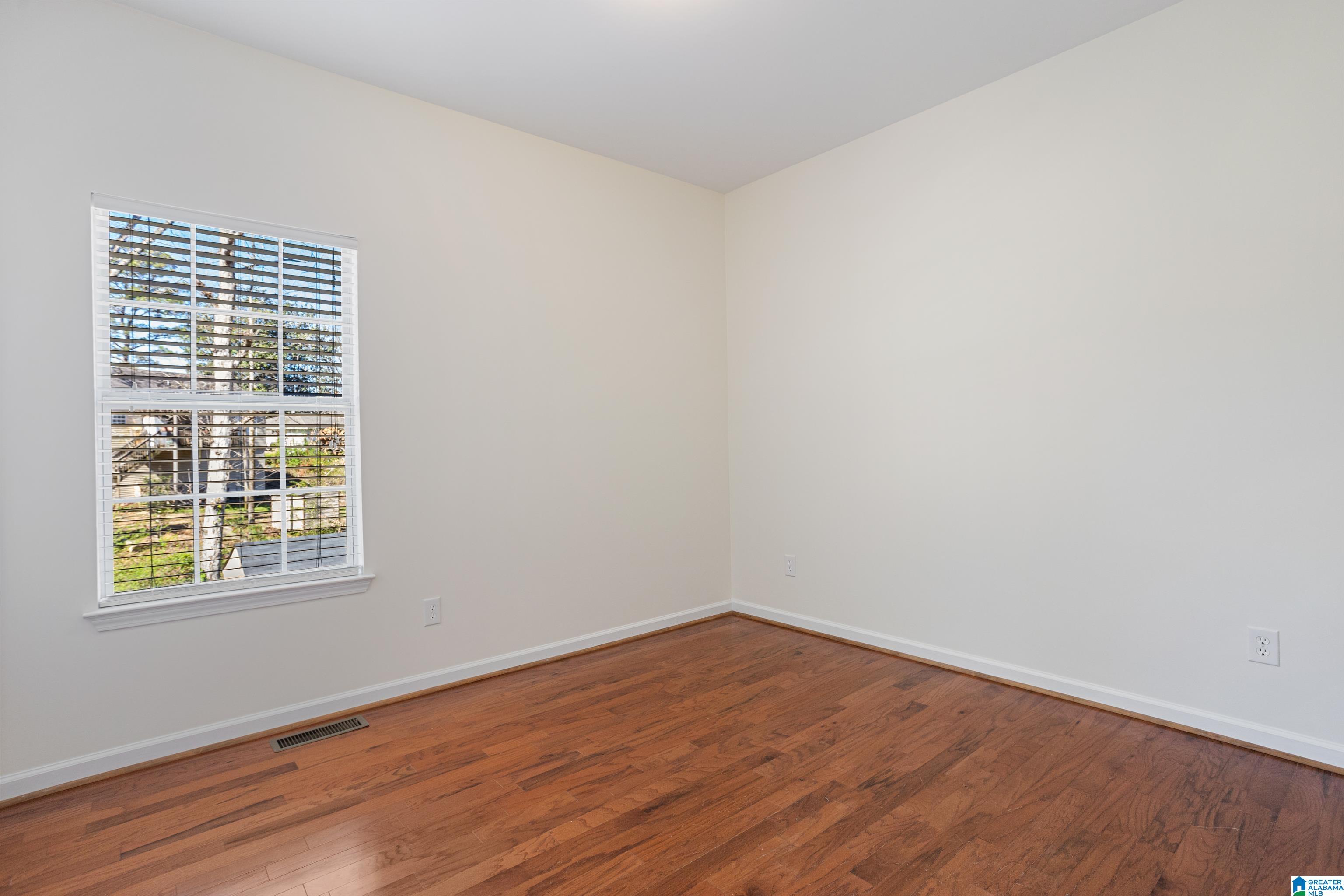 216 Walnut Street Leeds, AL 35094 - Photo 19 of 41