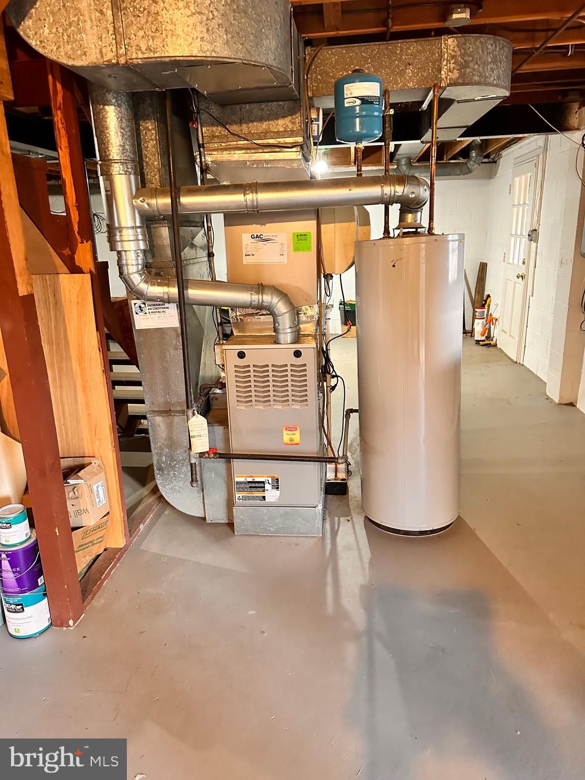 18929 Diary Road Gaithersburg, MD 20886 - Photo 26 of 52 a utility room with dryer and washer