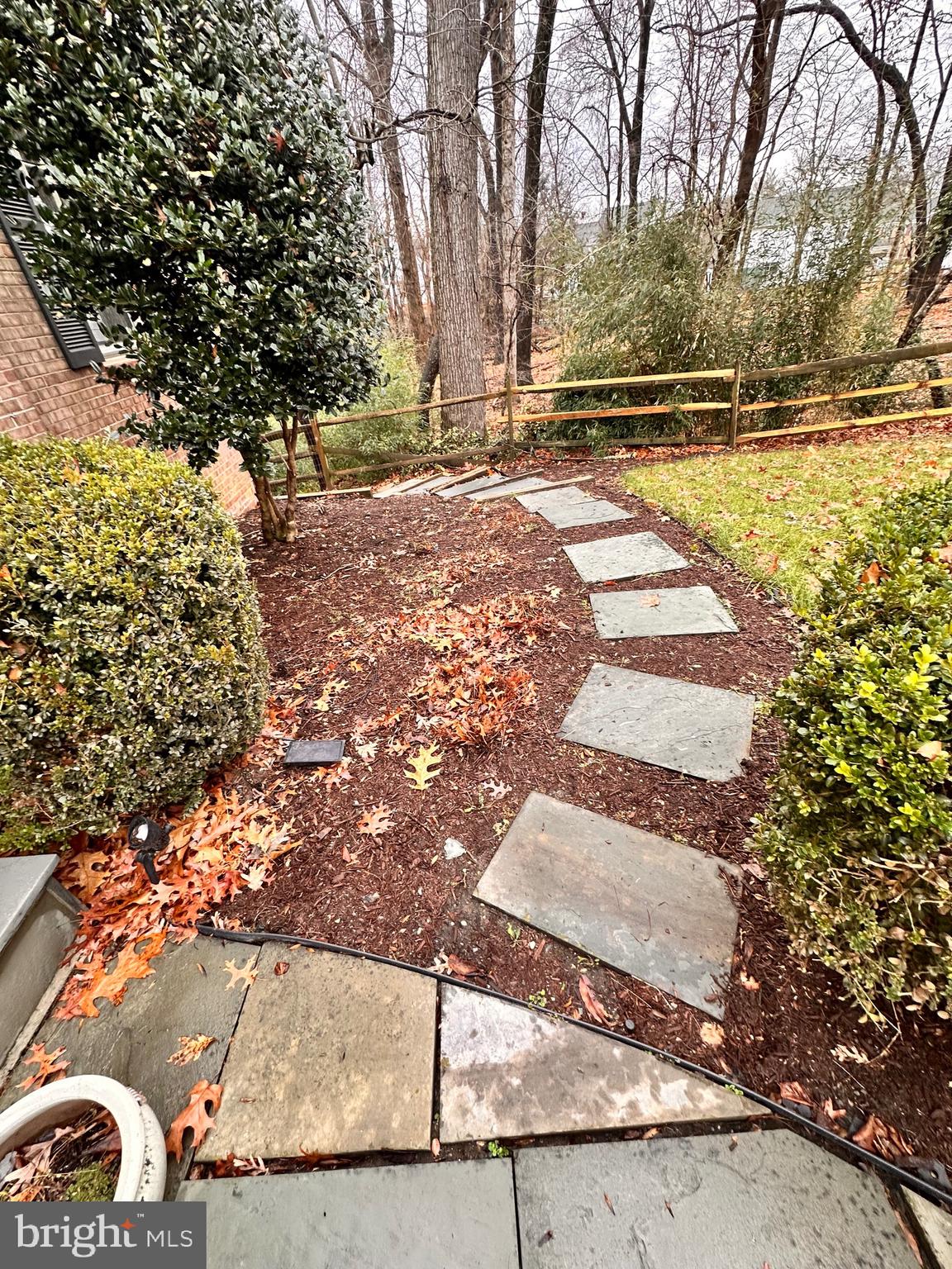 18929 Diary Road Gaithersburg, MD 20886 - Photo 42 of 52 a view of yard with wooden fence